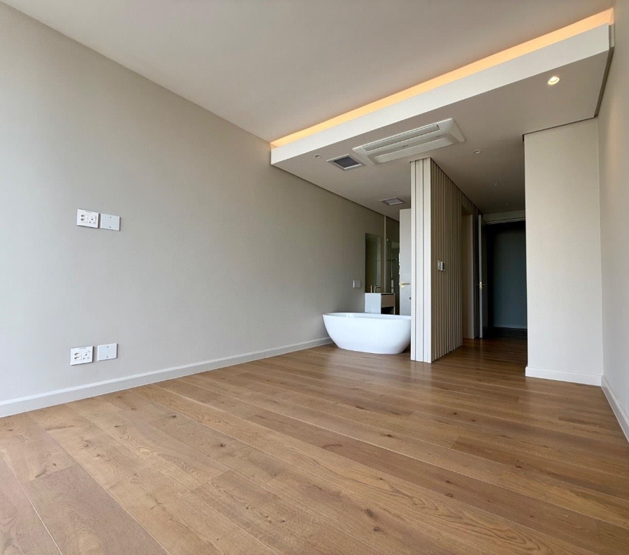 3 Bedroom Property for Sale in Fresnaye Western Cape